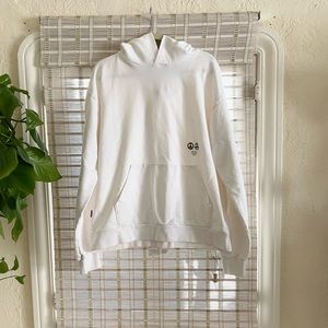 COMMONWEALTH Sweatshirt